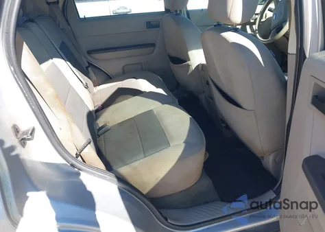 2008 Ford Escape Xlt z USA, uszkodzony, nr VIN 1FMCU03Z98KA16236